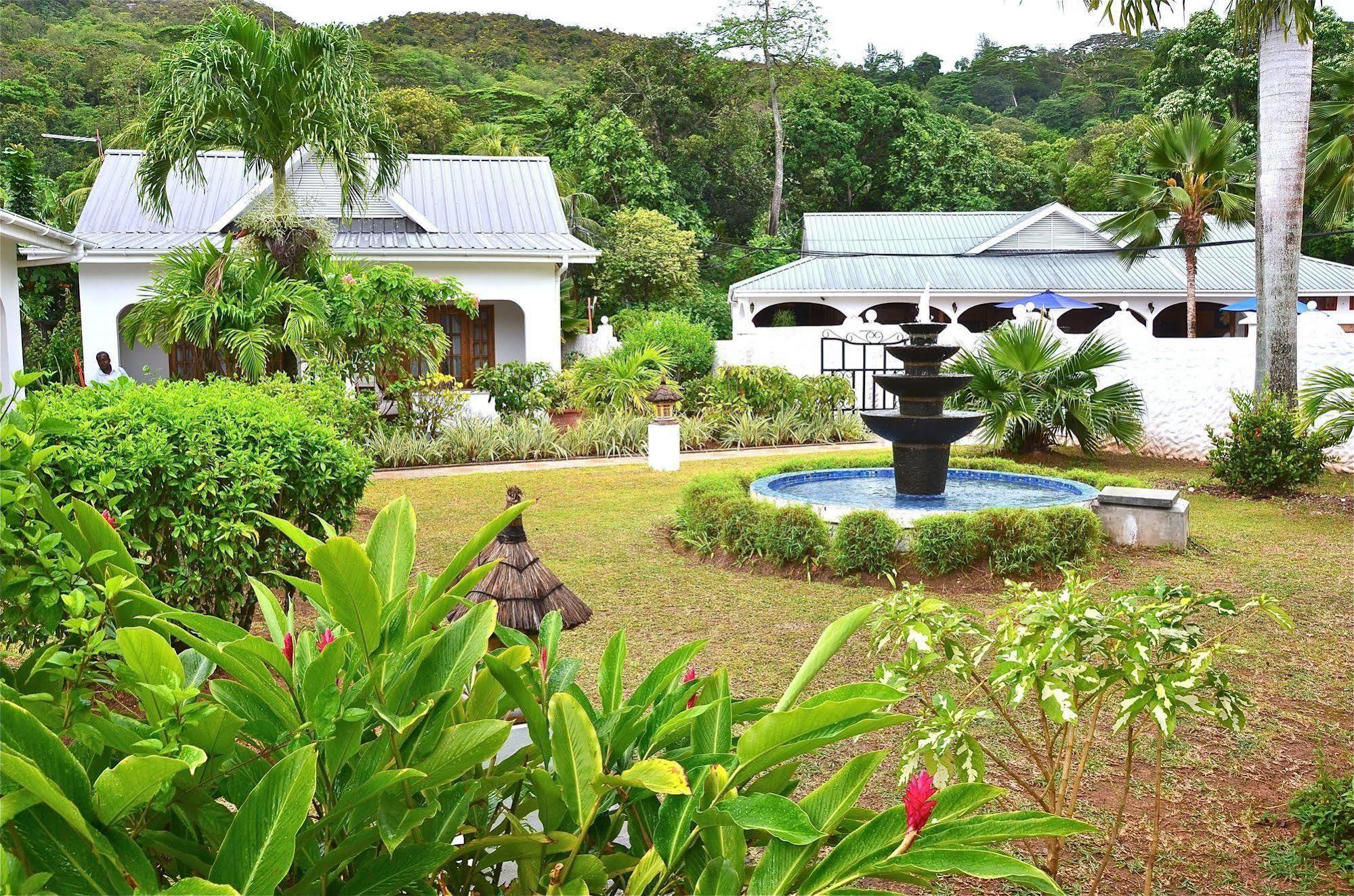 Britannia Hotel Grand Anse  Exterior foto